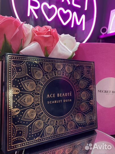 Оригинальная палетка теней Ace Beaute Scarlet Dusk