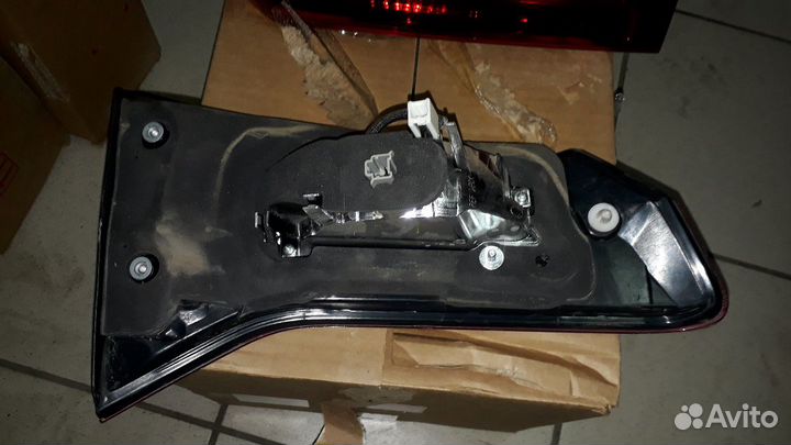 Фонарь задний внутренний правый Acura MDX 3