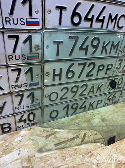 Стекло двери заднее правое Peugeot 206 седан 1.4