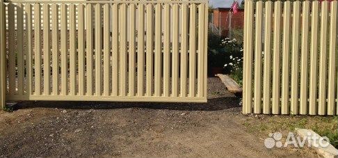 Заборы из профлиста, евроштакетника в рассрочку
