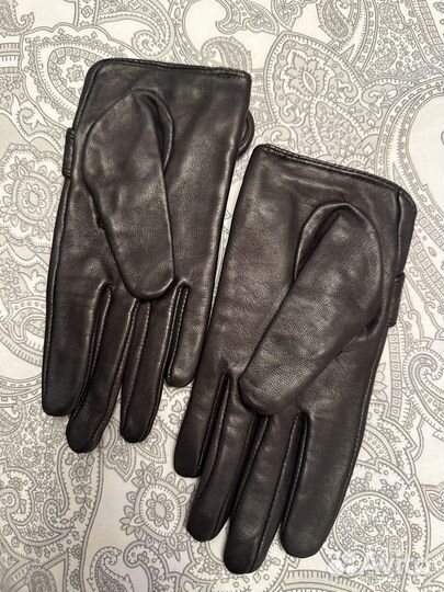 Перчатки женские кожаные черные