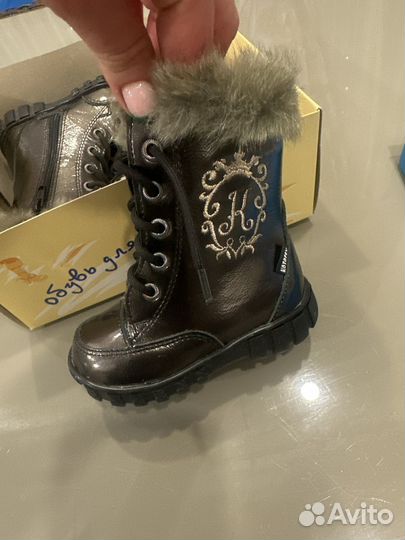 Сапожки зимние для девочки новые