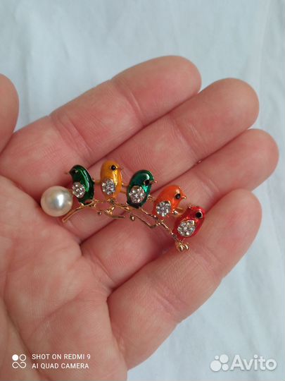 Брошь Значок Новый