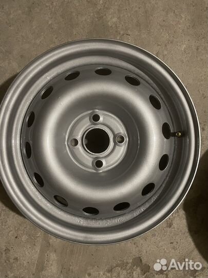 Штампованные диски r15