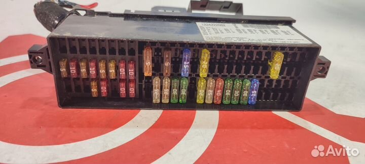 Блок предохранителей Volkswagen Tiguan 1