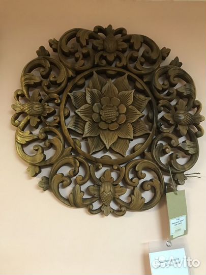 Панно из дерева