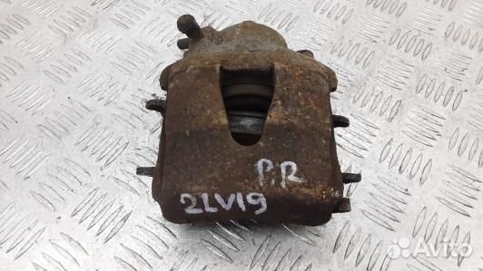 Суппорт тормозной передний правый volkswagen jetta