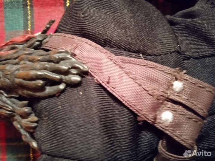 Настольная фигурка