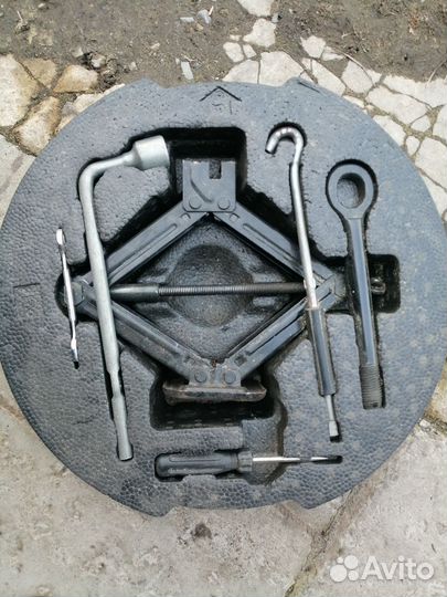 Kia ceed домкрат ключи