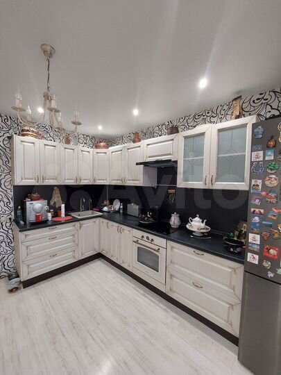 2-к. квартира, 70 м², 3/15 эт.