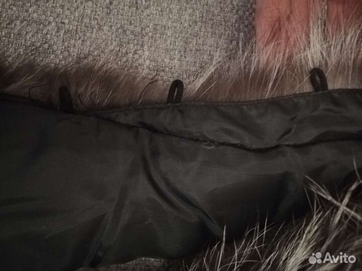 Опушка натуральный мех енот на капюшон