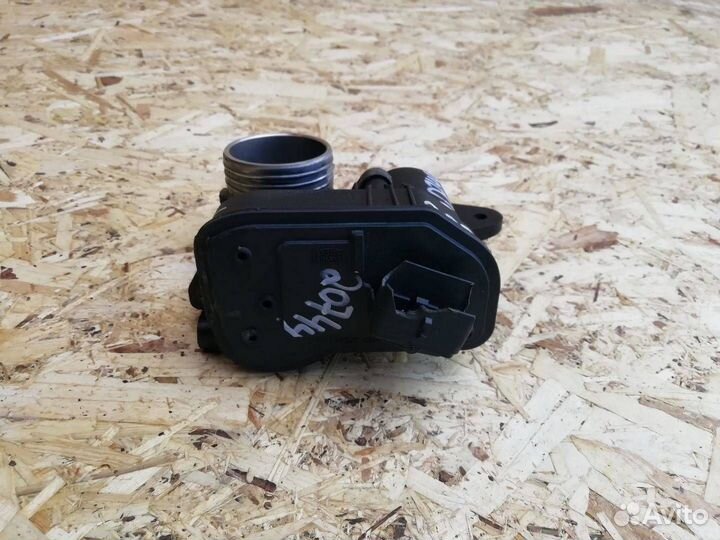 Дроссельная заслонка Peugeot 2008 2016 9673622380