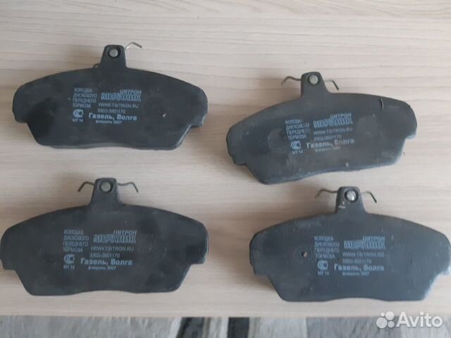 Колодка дискового переднего тормоза