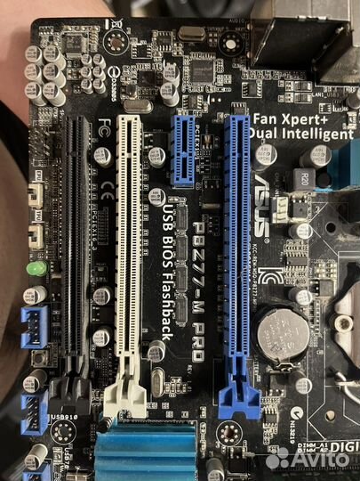 Материнская плата с процессором и памятью i5