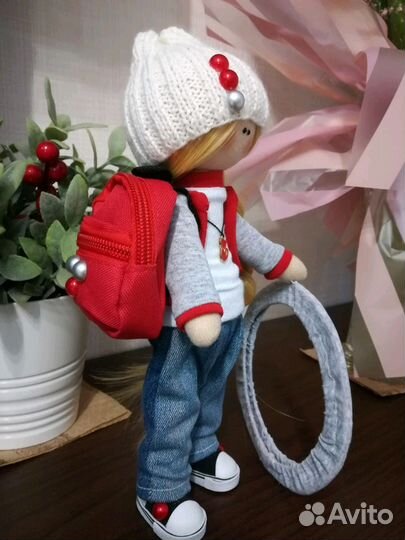 Кукла интерьерная