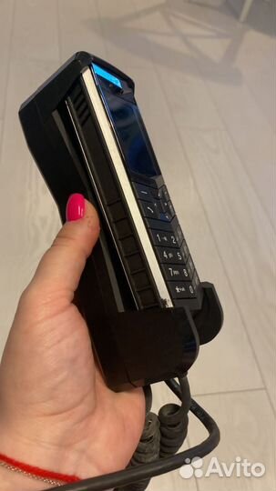 Спутниковый телефон