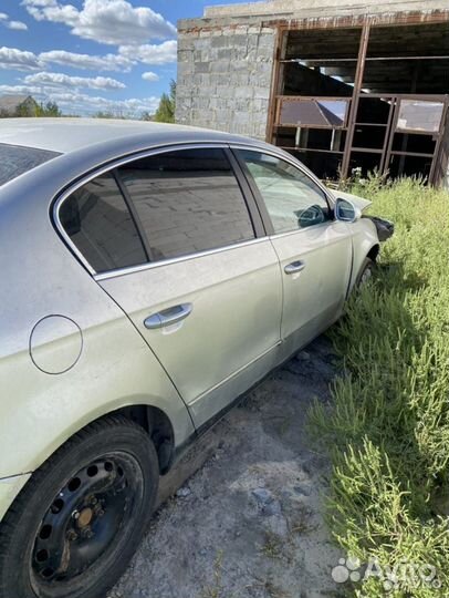 Разбирается на запчасти Volkswagen Passat B6 BVY