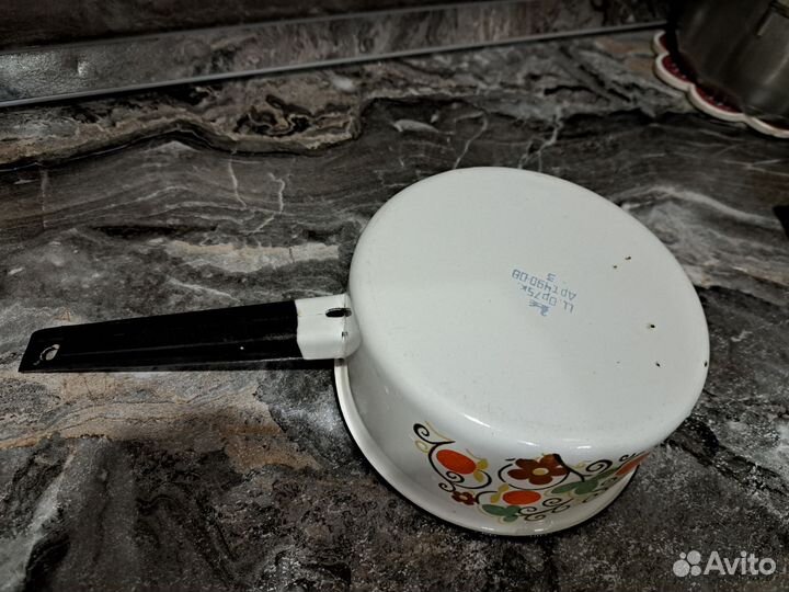 Ковшик эмалированный