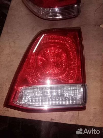 Продам задние фонари (стопы) на TLC 200