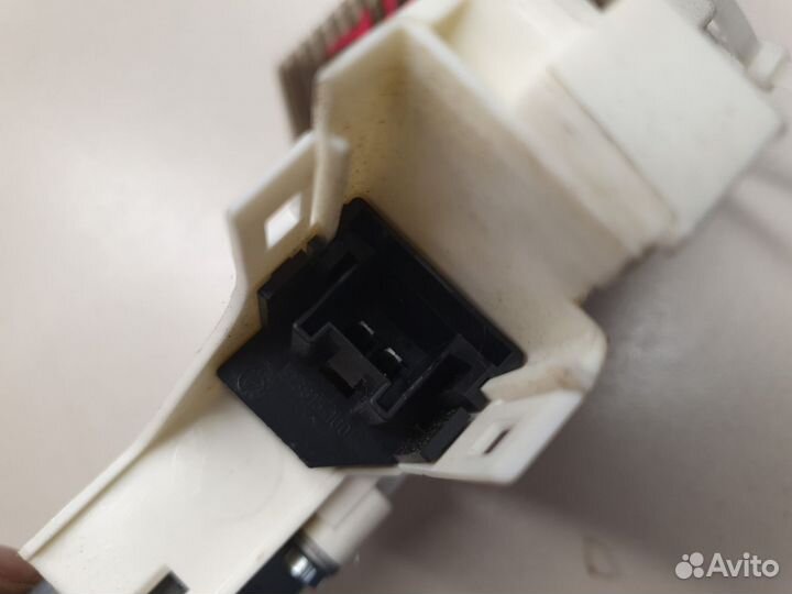 Моторчик стеклоподъёмника передний правый Audi A6