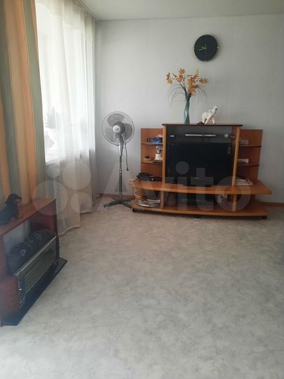 2-к. квартира, 50 м², 4/9 эт.