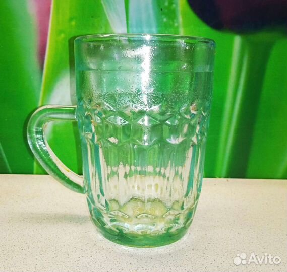 Чугунки, пивная кружка и деревянная посуда