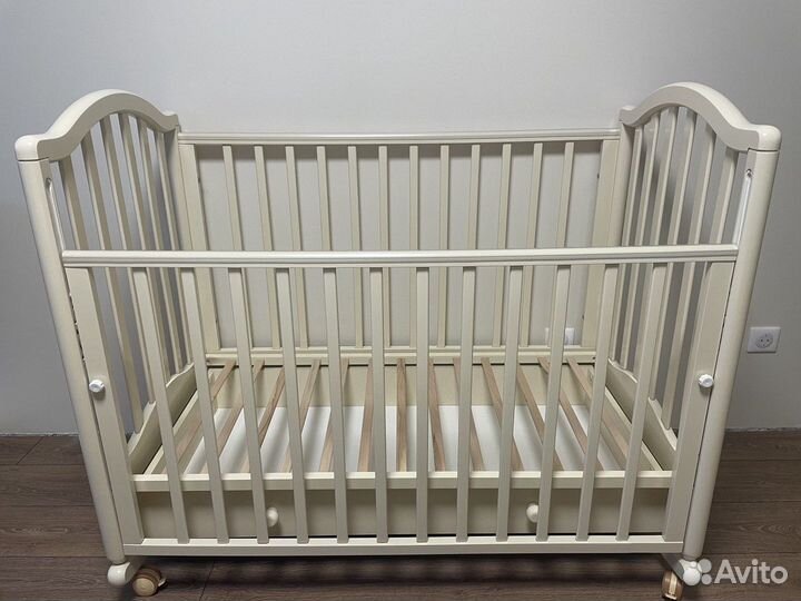 Детская кроватка-качалка Гандылян Лейла