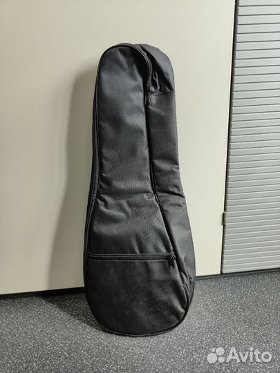 Чехол плотный для укулеле сопрано