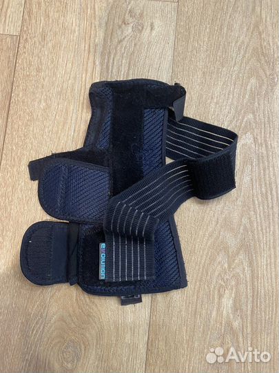 Ортез на кисть