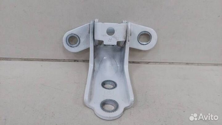 Петля двери задней правой нижняя Hyundai Elantra M