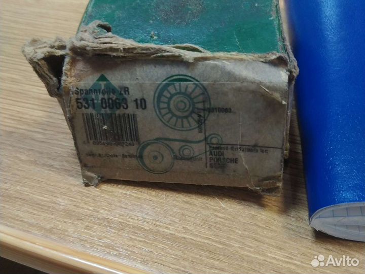 Ролик натяжителя