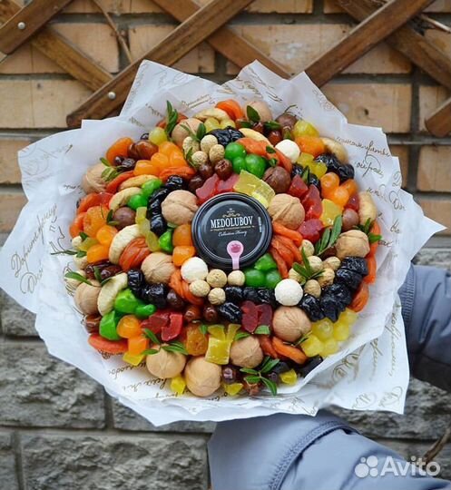 Букет из сухофруктов