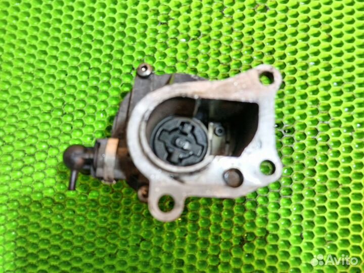 Насос вакуумный Suzuki Vitara