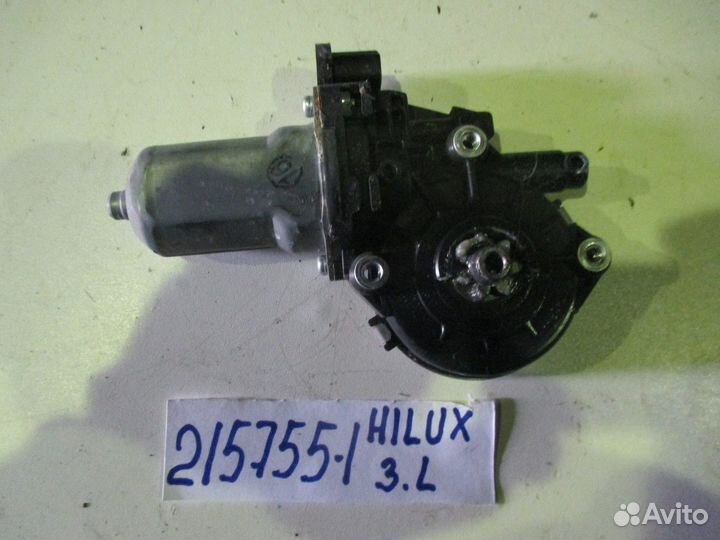 Моторчик стеклоподъемника задний левый