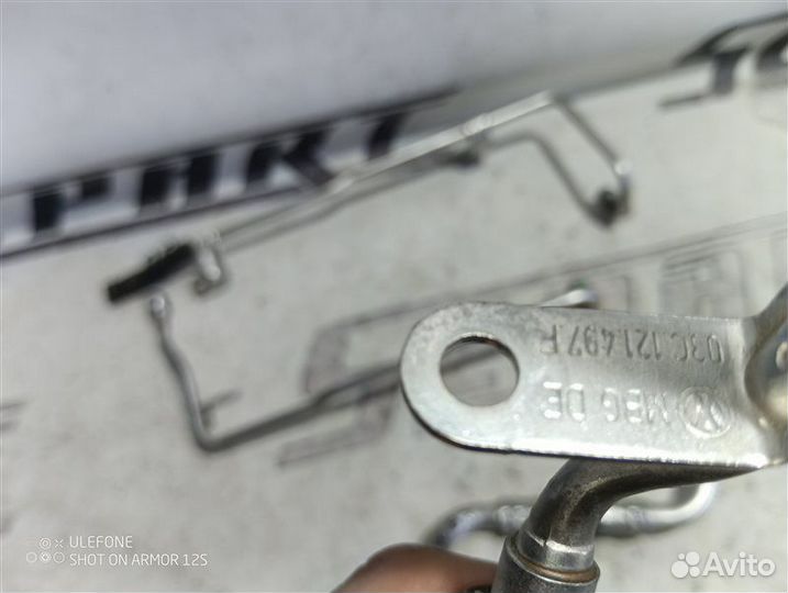 Трубка подачи масла в турбину Volkswagen Passat B7