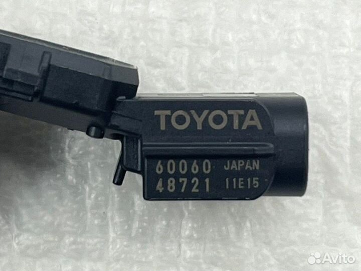 Парктроник Toyota Land Cruiser 200 2015-2021