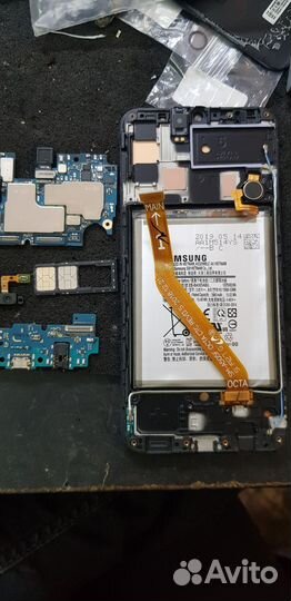 Запчасти для телефона Samsung A505