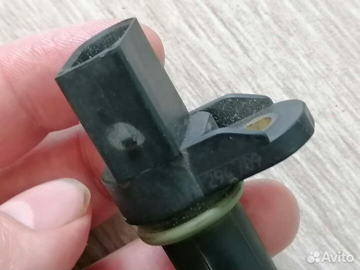 Датчик положения распредвала 4.4 N62 BMW X5 E53