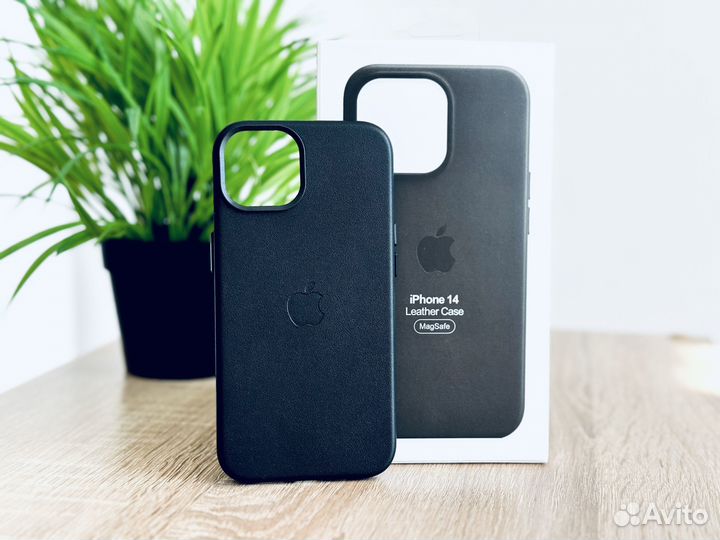 Чехол Leather Case на iPhone 14, черный