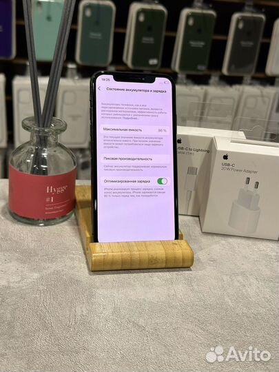 iPhone X, 256 ГБ