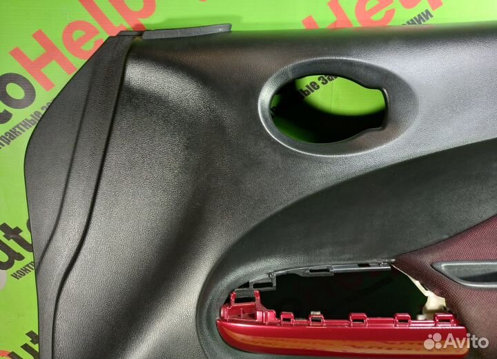 Обшивка двери nissan juke YF15 передняя правая