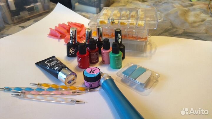 Для наращивания ногтей