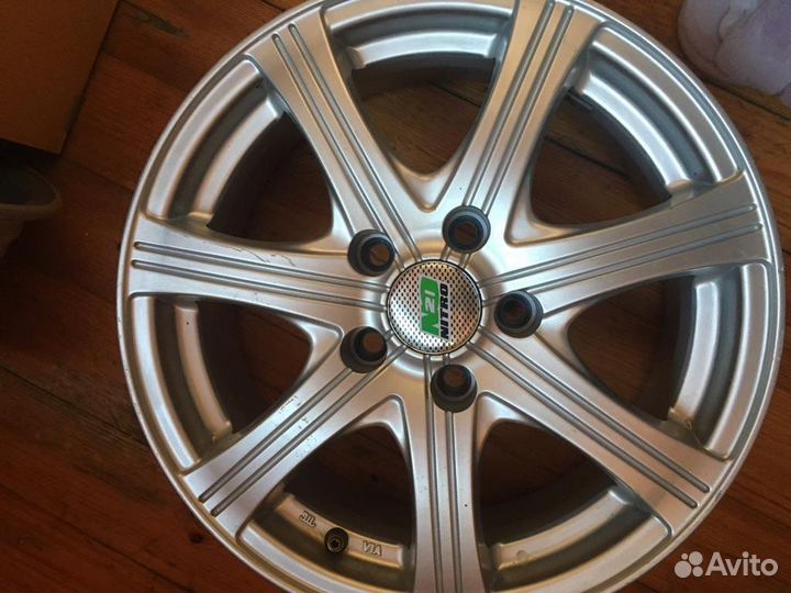 Продам диски r15