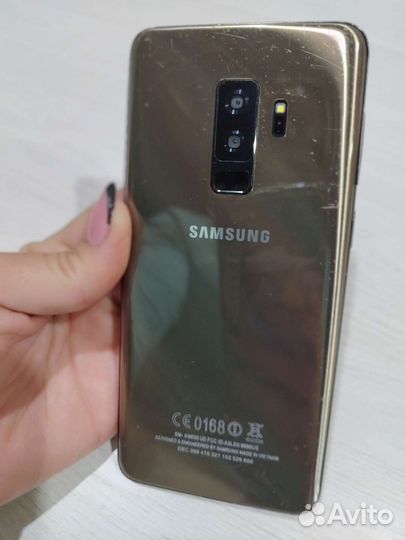 Телефон Samsung galaxy s9 plus