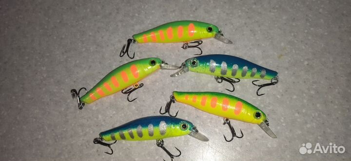 Воблер универсальный VAR