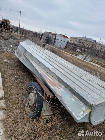 Лодка с прицепом