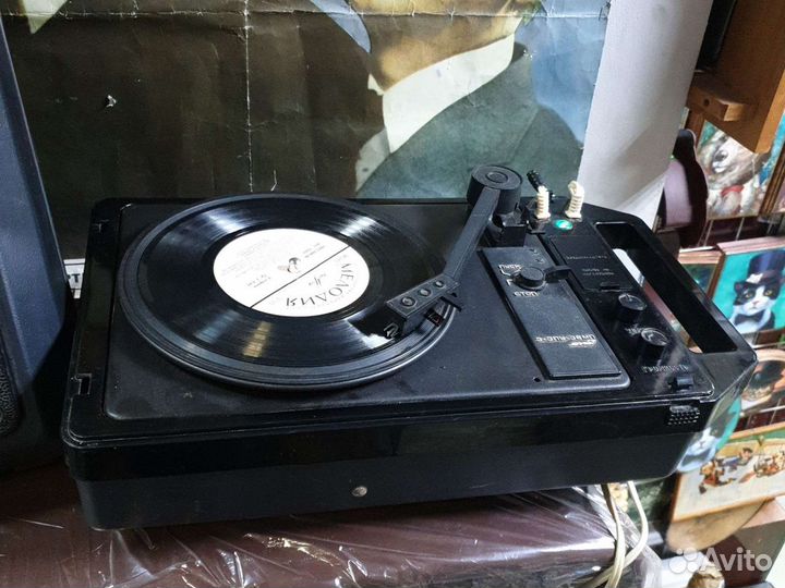 Проигрыватель винила спутник 304 СССР