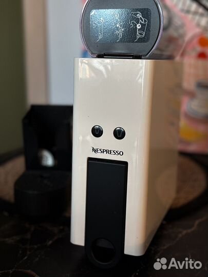 Кофемашина nespresso + капсулы Starbucks