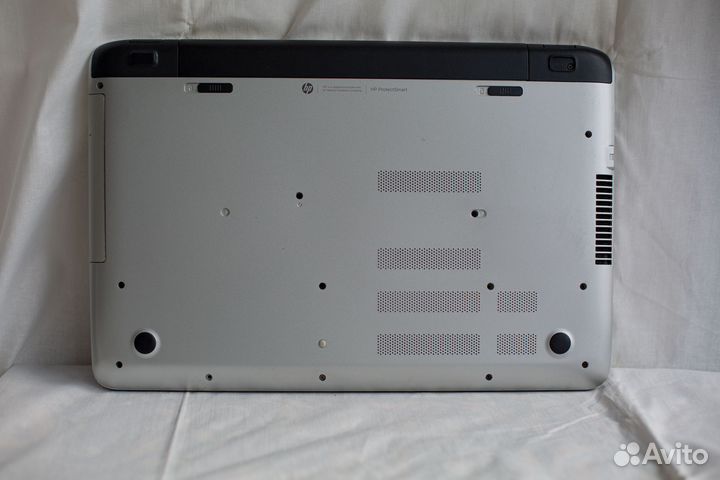 HP Pavilion 17(i7-4510U, 12GB, 240GB, GF 840M 2GB)