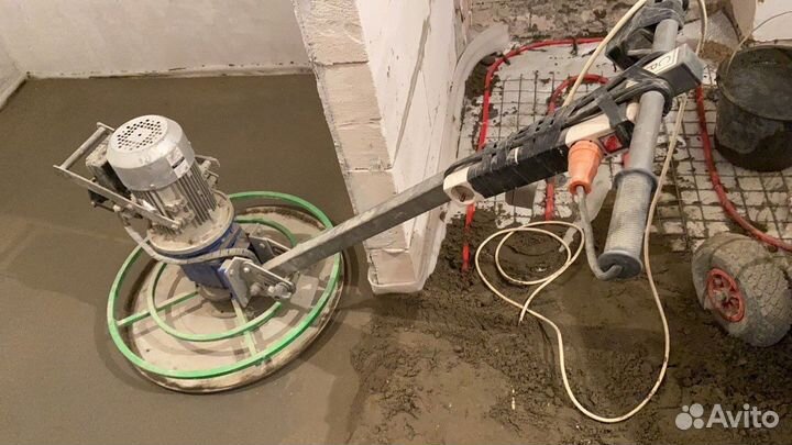 Пневмонагнетатель для полусухой стяжки пола аренда